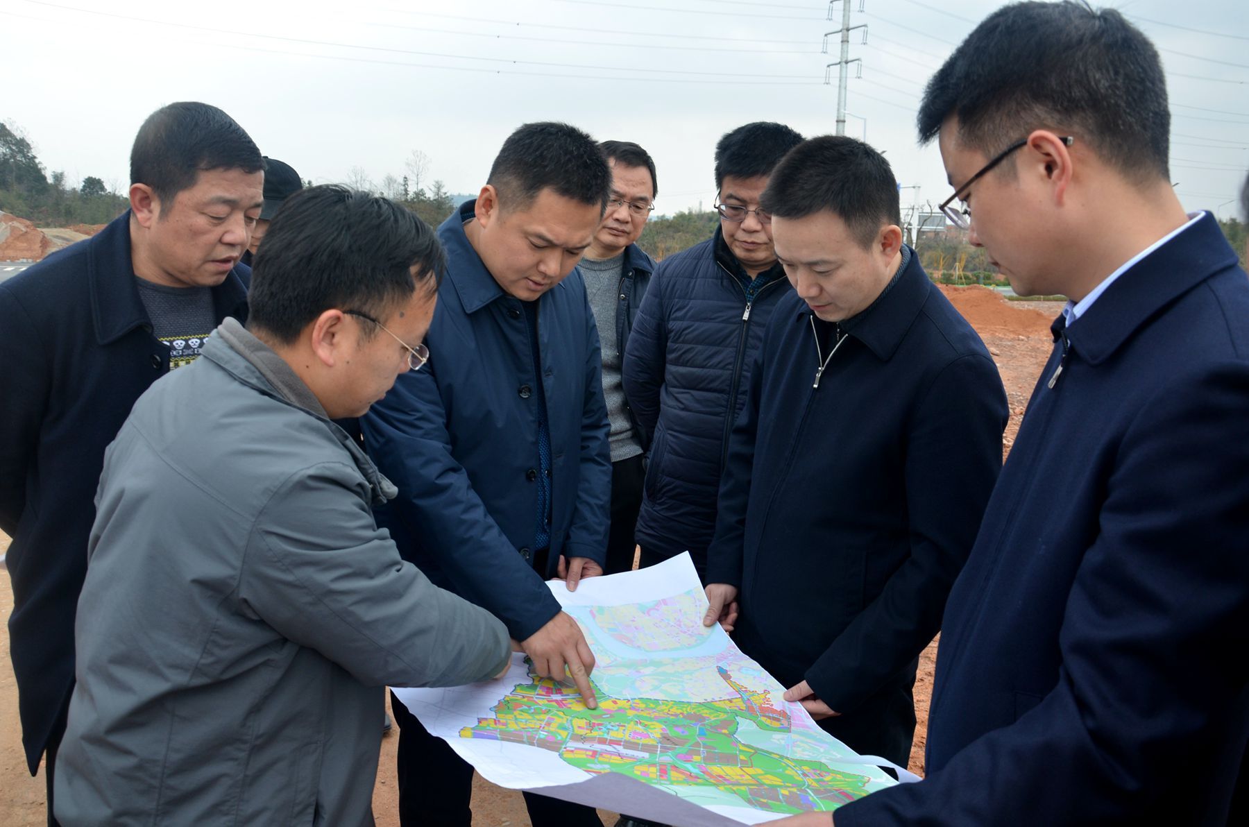 副市長(zhǎng)何朝暉調(diào)研航空、服飾“兩城”重點(diǎn)項(xiàng)目建設(shè)